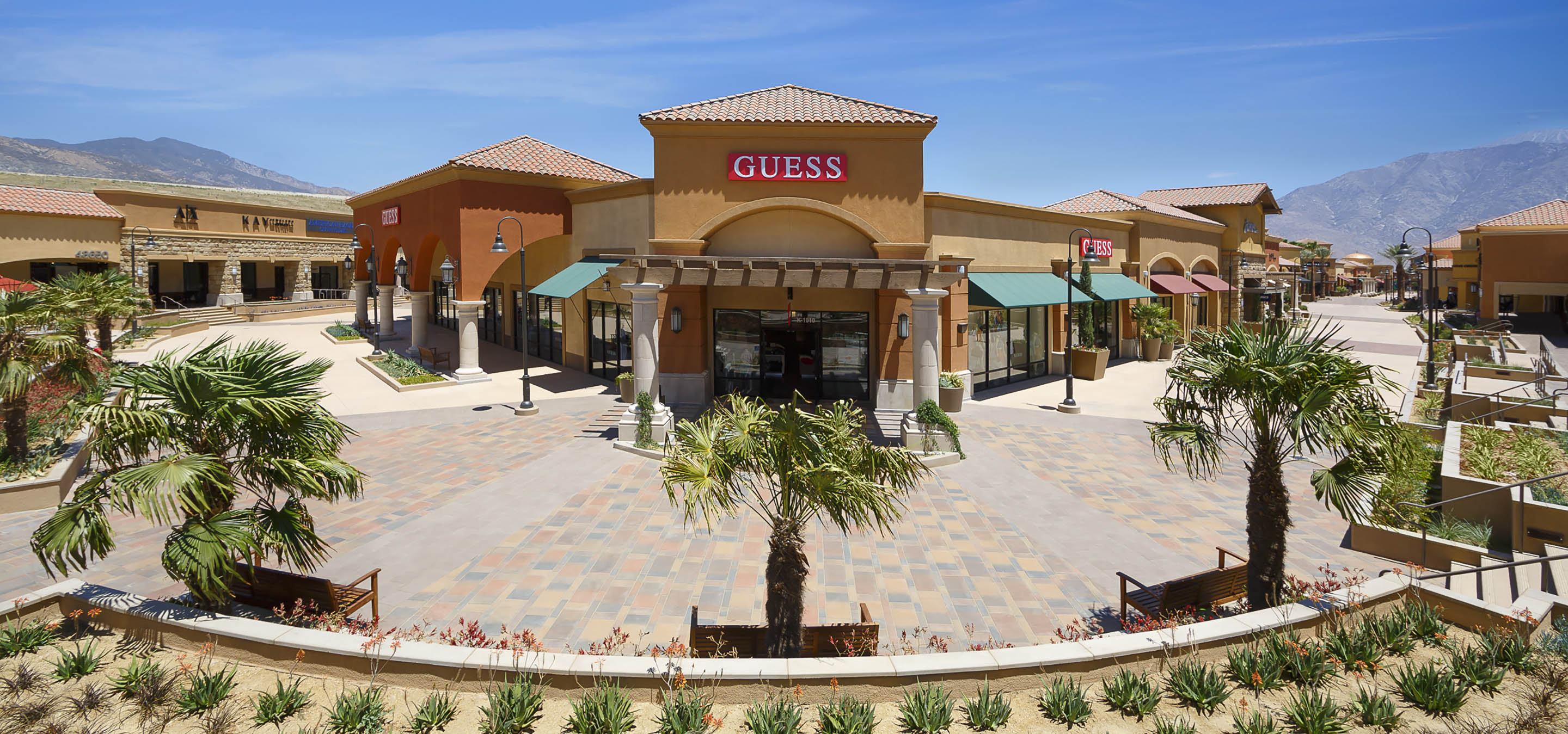 Tory Burch at Desert Hills Premium Outlets® - A Shopping Center in Cabazon,  CA - A Simon Property